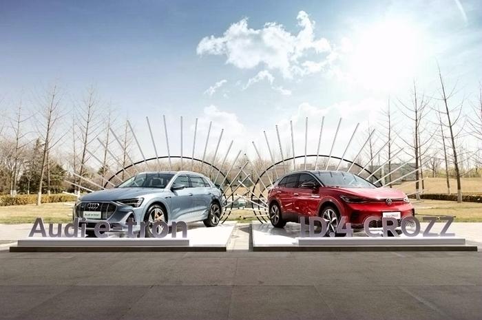 ID.4 CROZZ、Audi e-tron展車
